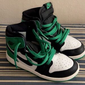 Nike Kids High-Top Sneakers in Black, White & Green